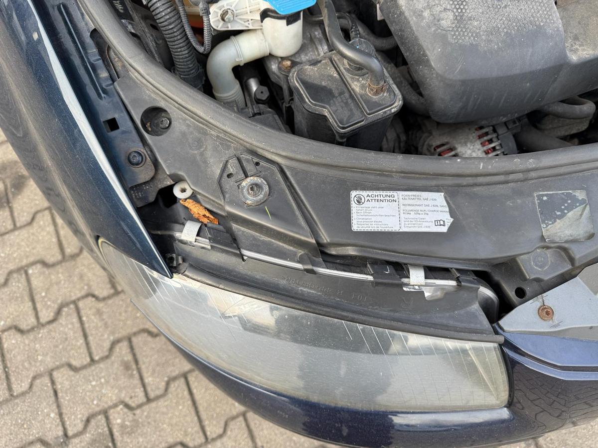 Audi A3 8P original Scheinwerfer vorn rechts Halogen Vorfacelift BJ03